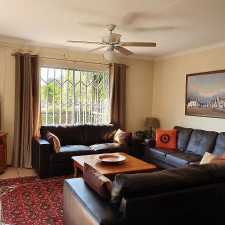 Pine Tree Lodge Midrand Exterior foto
