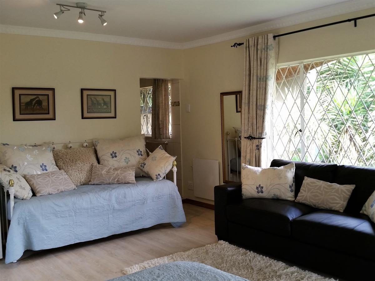 Pine Tree Lodge Midrand Exterior foto
