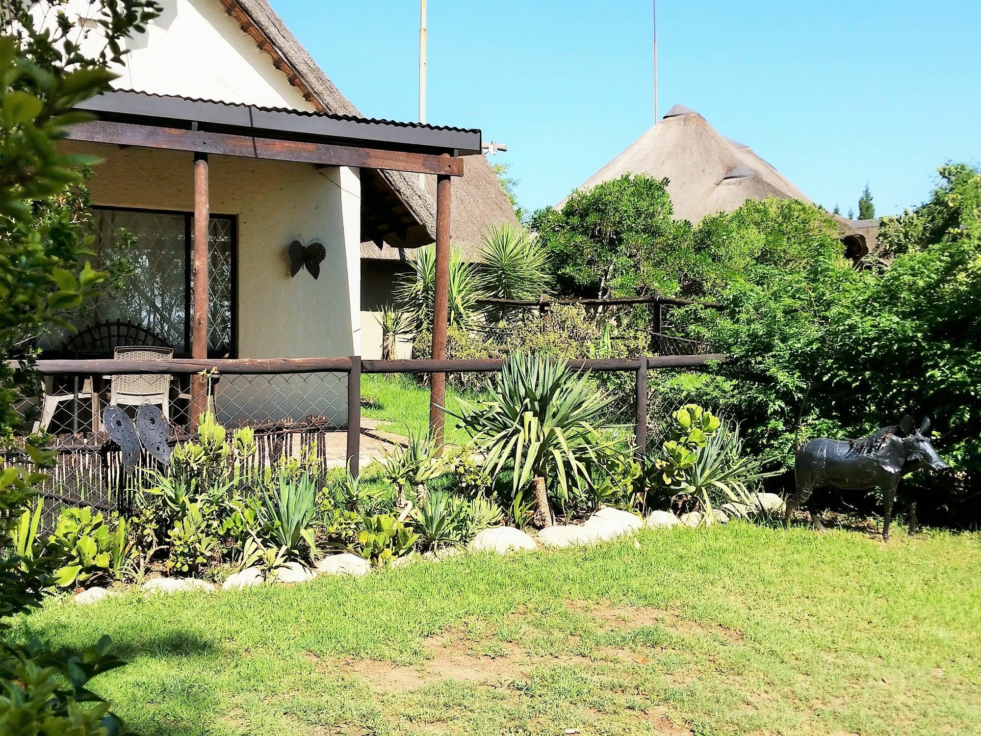 Pine Tree Lodge Midrand Exterior foto